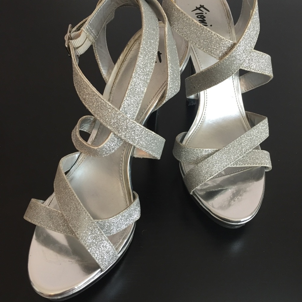 Fioni Silver Glitter Heel